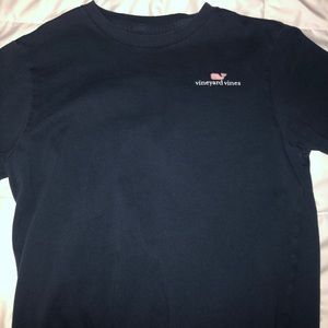 vineyard vines t-shirt